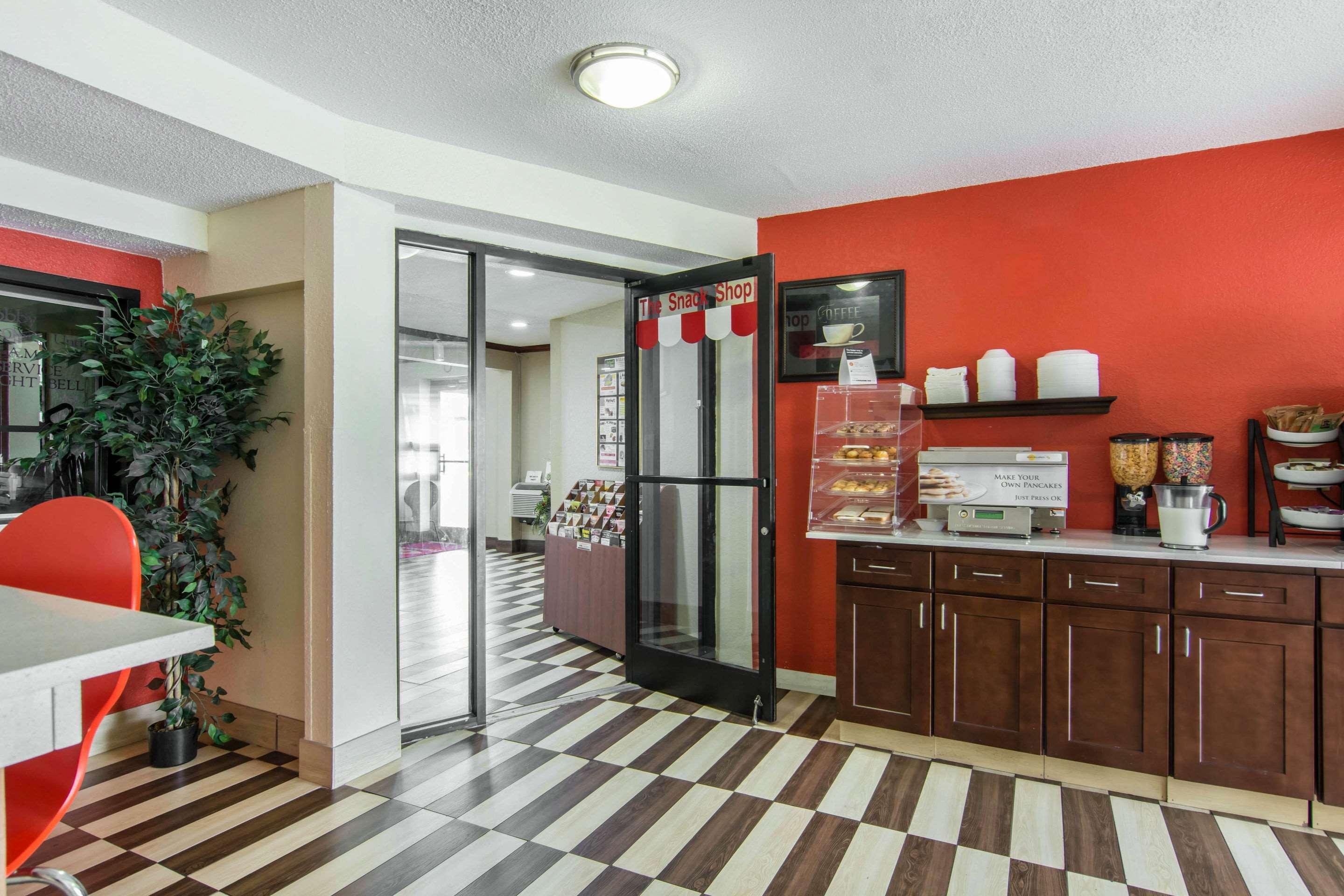 Econo Lodge Weldon - Roanoke Rapids Eksteriør bilde